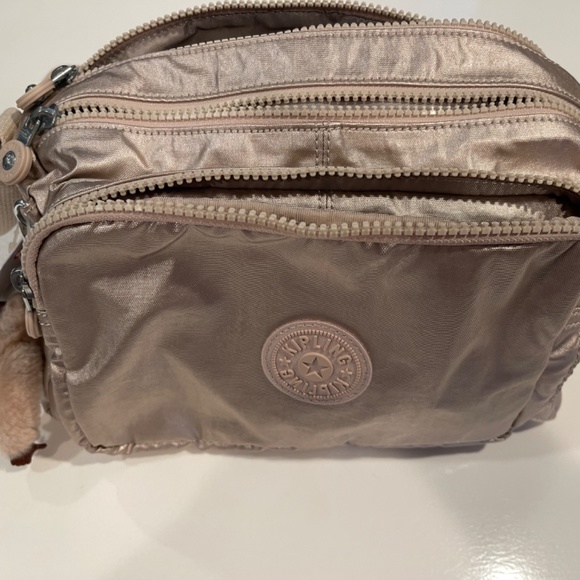 Kipling Sparkly Gold Adjustable Shoulder Crossbody Handbag Purse New with Tags - Picture 6 of 16
